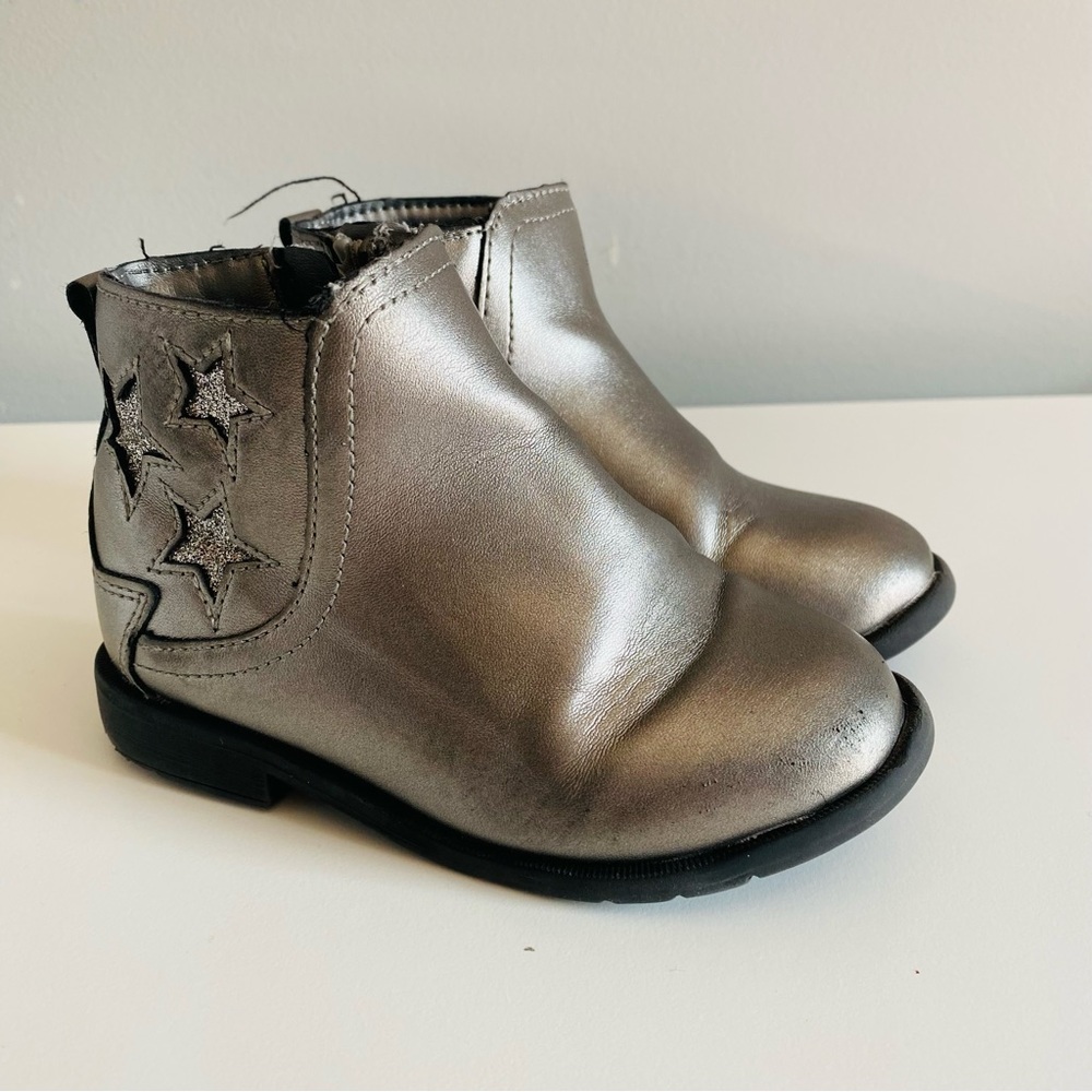 Stride Rite Star Ankle Booties